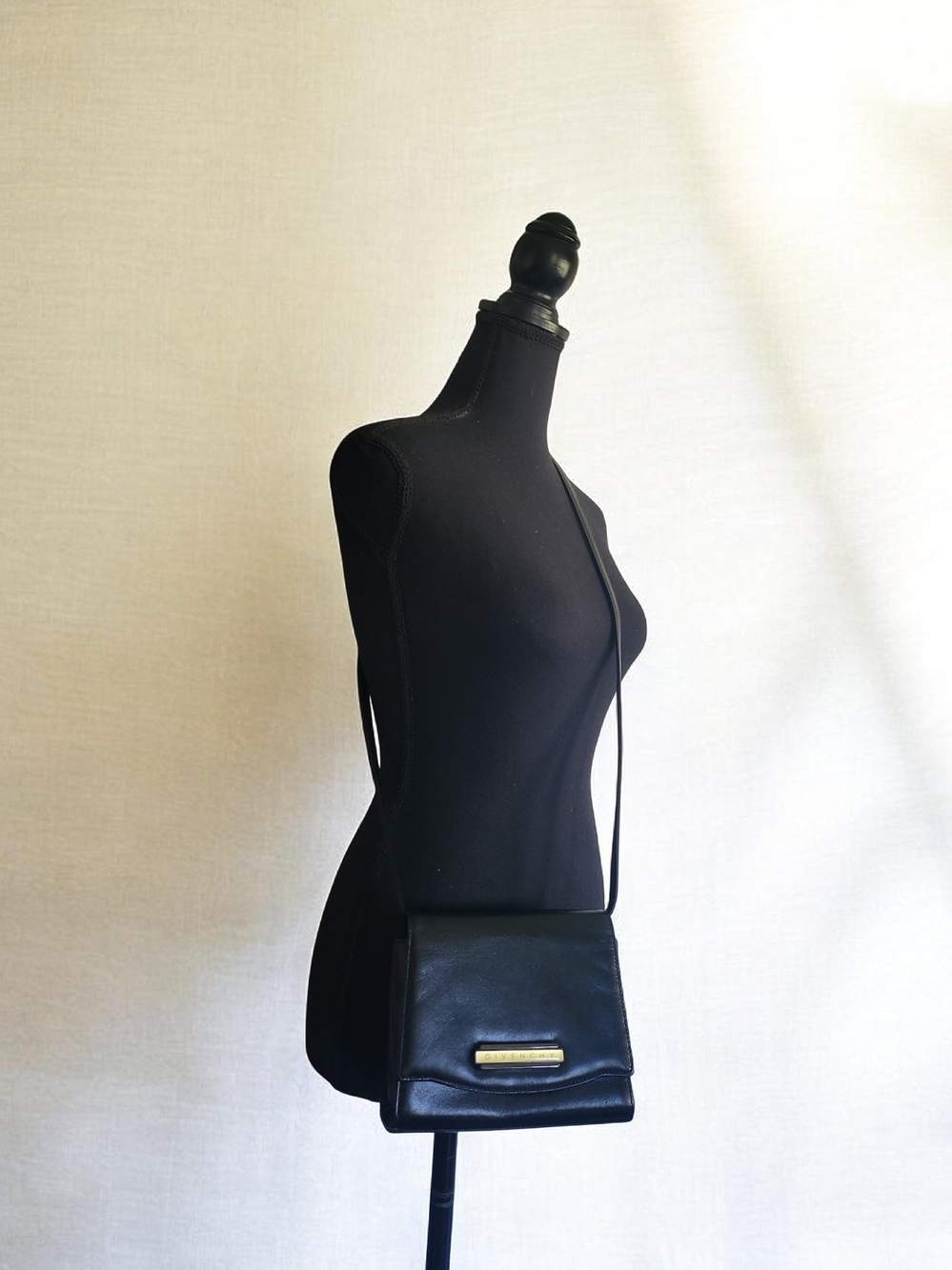Givenchy Maroquinerie Nobile Leather Shoulder Crossbody Bag Black Noir Small - Picture 2 of 13